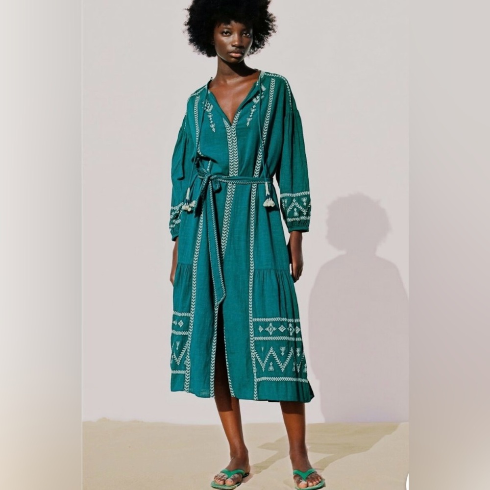 Zara, women’s cotton Embroidered Green Midi Dress, Size L